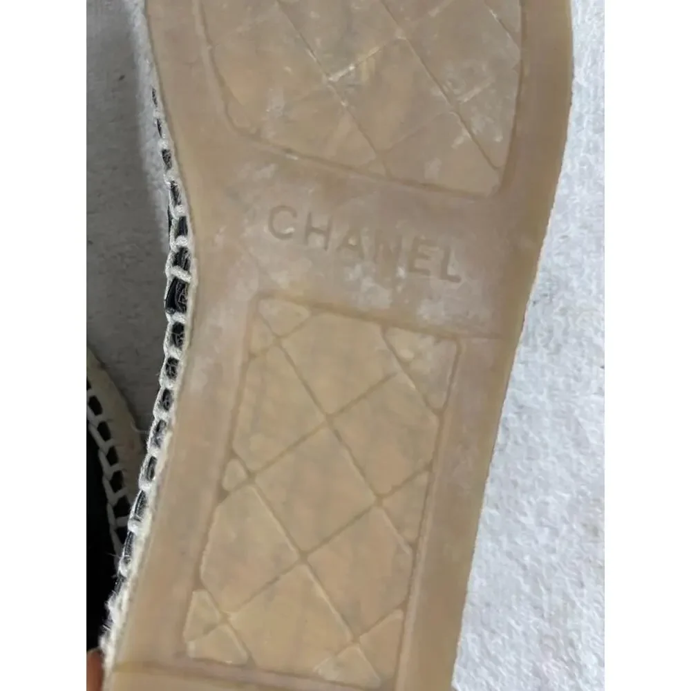 Chanel CC Camellia Studded Lambskin Leather Espadrilles size 35 US 5 (san100